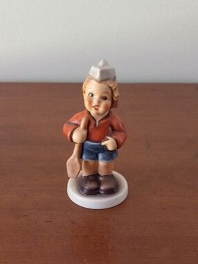 Goebel Hummel Porcelain Figurine "First Mate" #2148/B